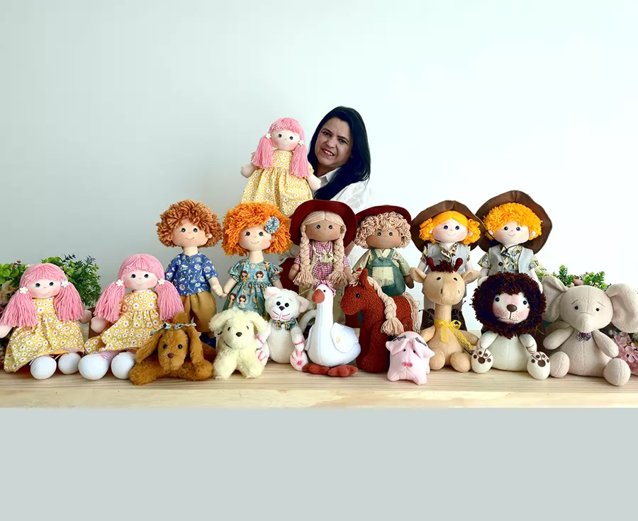Coleção de Bonecas e Bichinhos - Maria Flor Ateliê